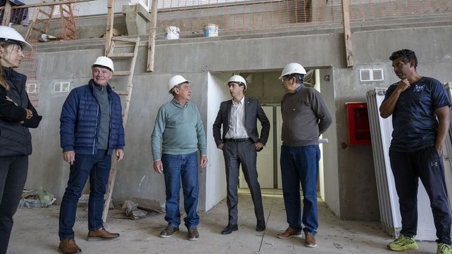 La obra de la pista de atletismo del Parque Berduc presenta un 62% de avance
