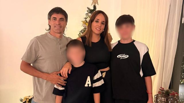 Ignacio Malcorra junto a su esposa Rosario y sus hijos en la cena de Nochebuena.