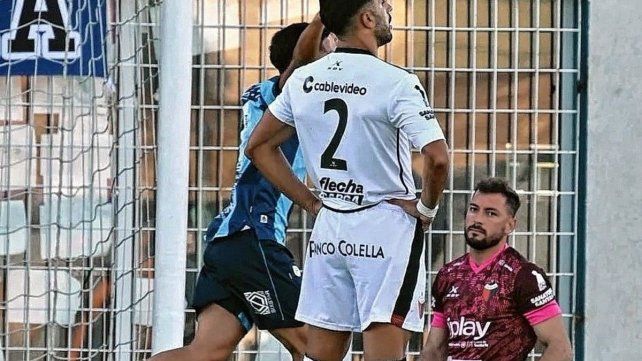 Pier Barrios jugó un pésimo partido