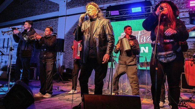El Festival Juanele celebró con arte y música el primer aniversario de la reinauguración del centro.