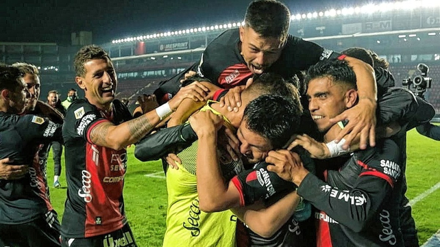 Colón tomó con satisfacción la fecha del 31 para jugar ante Independiente y este martes el plantel continuó con la puesta a punto.