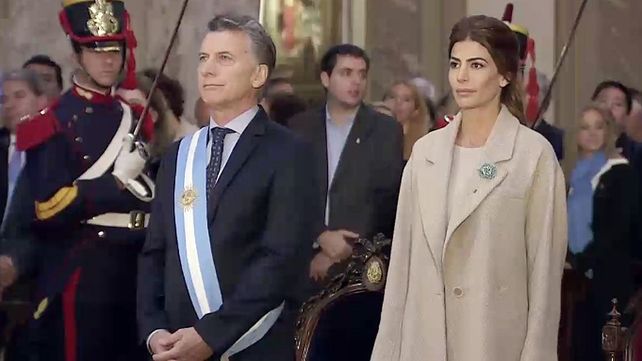 Macri participa junto a Juliana Awada del Tedeum en la Catedral por el 25 de mayo