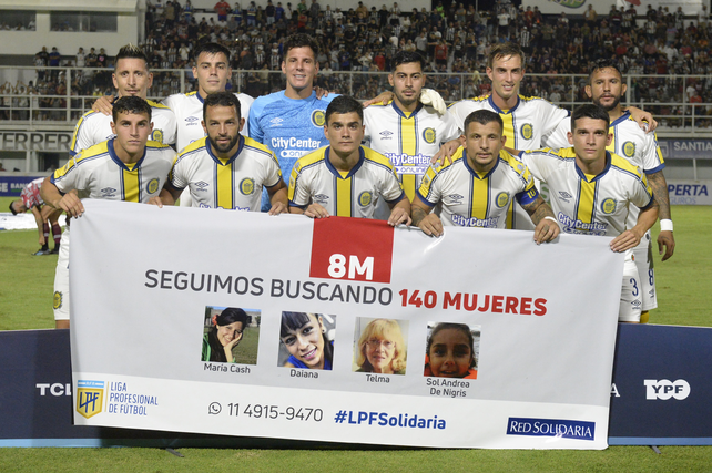 En el debut de Komar y por las manos de Servio