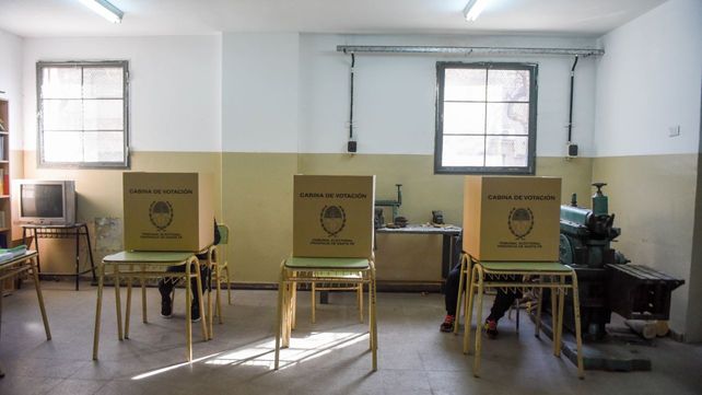 Javkin y Monteverde, cabeza a cabeza en los primeros cómputos para intendente