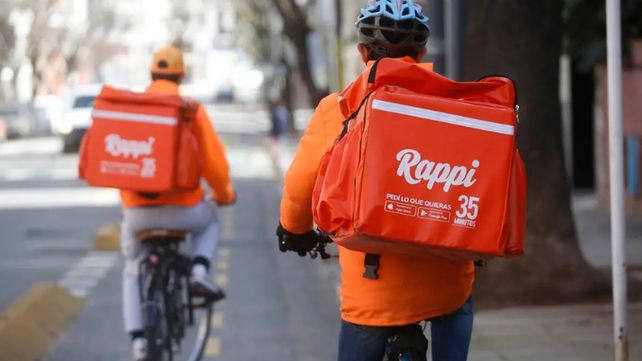 Informe. Repartidores de Apps necesitan hacer casi 500 pedidos mensuales para sobrevivir. Por la caída de ingresos