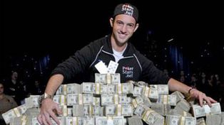 Un estadounidense de 21 a&ntilde;os gan&oacute; uS$ 8,5 millones jugando al p&oacute;ker