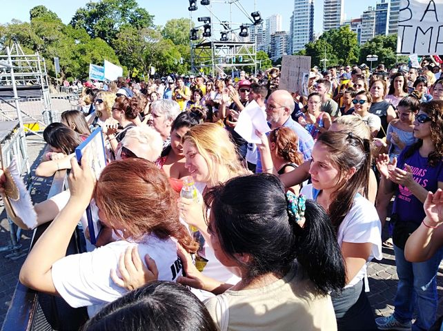 Una multitud reclamó que se esclarezca la muerte de Carlos Orellano