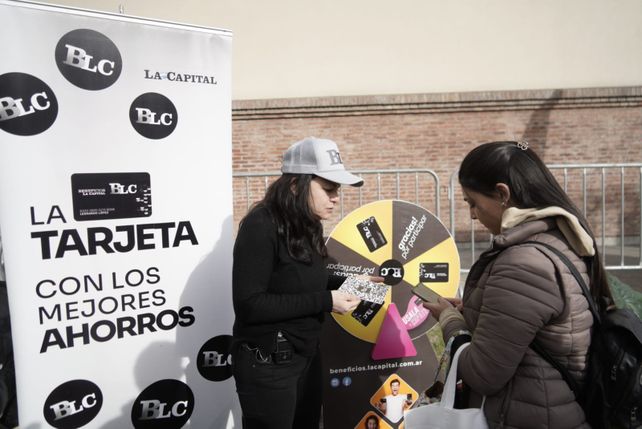 Una caminata con garra: familias enteras y sus mascotas se sumaron al Mascotón