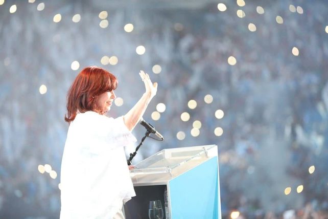 La vicepresidenta encabezó su segunda aparición pública desde el intento de magnicidio.