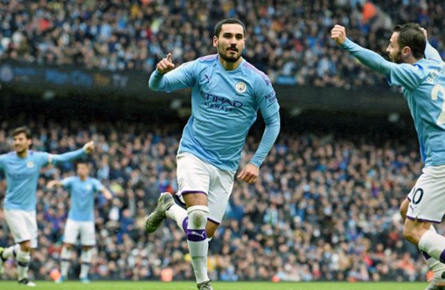 Manchester City goleó a Aston Villa y es escolta de Liverpool
