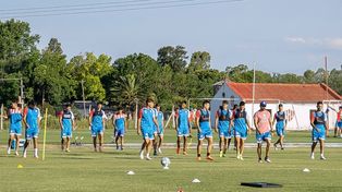 El Plan B que Juan Azconzábal evalúa para Unión