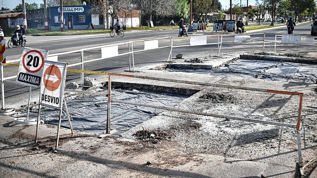 Trabajos de bacheo en la ciudad de Santa Fe