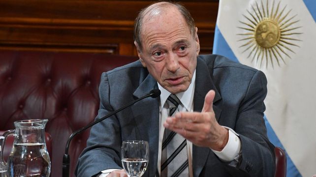 El ex juez de la Corte Suprema de Justicia Eugenio Zaffaroni calificó de razonable la propuesta de crear un FBI argentino para combatir al crimen organizado.&nbsp; 