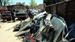 Buenos Aires: Tenían un desarmadero de autos en la comisaría