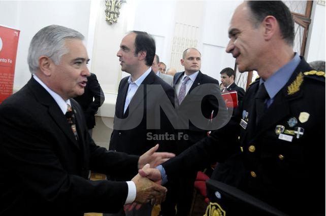 El momento en que Gerardo Chaumont asumía frente a la secretaría de Seguridad.