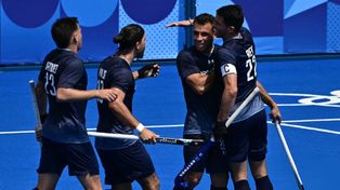 Los Leones celebran uno de los goles y la clasificación a la siguiente fase de los Juegos Olímpicos.