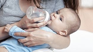Bajó el índice de mortalidad infantil
