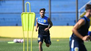 Lucas Rodríguez fue presentado este martes al plantel canalla y entrenó con sus nuevos compañeros.
