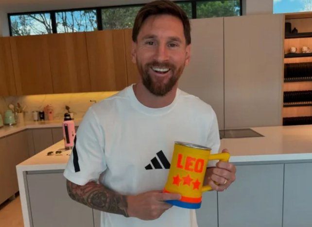 Lionel Messi disfrutó de las vacaciones en Rosario. Recibió regalos y visitas de renombre.&nbsp;