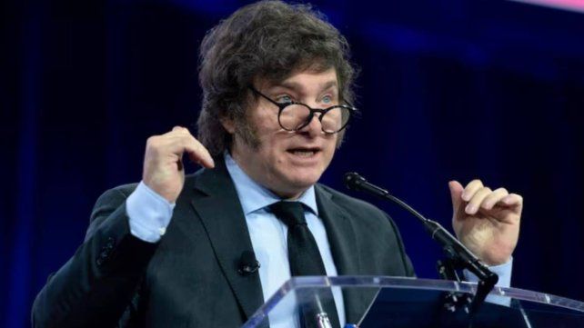 El Estado Hood Robin y la farsa de Javier Milei