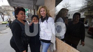 Kiara nació en la calle y conmovió a todo el país