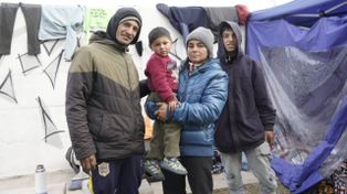 El desgarrador pedido de una familia Rosario que hace cuatro meses que está en situación de calle