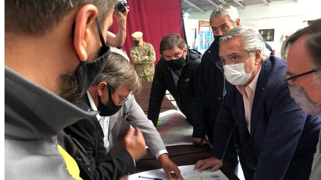 El presidente Alberto Fernández analizó la situación en Lago Puelo con los intendentes de las localidades afectadas.