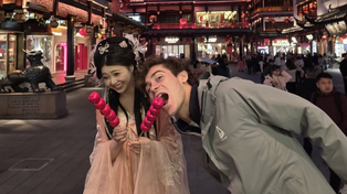 Franco Colapinto compartió fotos de sus paseos como turista en China.