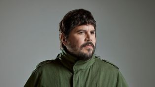 Santiago Motorizado llega a Rosario este viernes 22 para presentar su primer disco solista, El retorno.