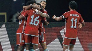Los jugadores de Colombia festejan uno de los goles ante Alemania.