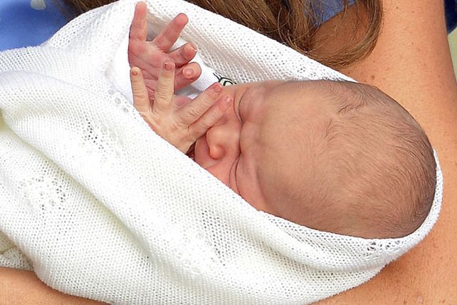 Kate Middleton y el príncipe Guillermo presentaron al bebé Real
