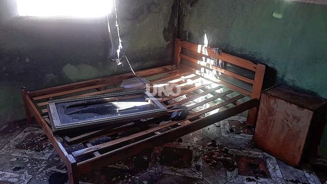 Pudo ser una tragedia. El fuego comenzó en el colchón de una pieza por una travesura y se propagó a otros sectores de la casa.&nbsp;