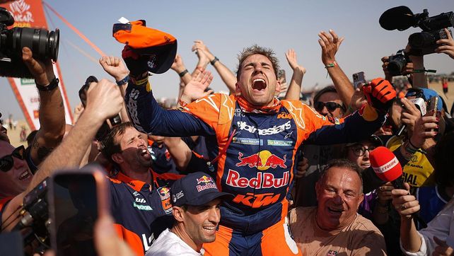 Luciano Benavides consiguió la consagración más apretada en la historia del Rally Dakar. Logró el triunfo en motos por solo por 2 segundos en la última etapa
