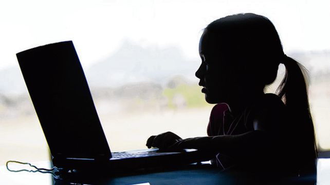 Cuidado. El grooming es un delito consistente en manipular a niños.