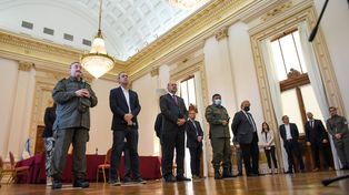 Parado junto al gobernador, Omar Perotti, Ricardo Daniel Castillo, fue presentado oficialmente este viernes como jefe del Comando Unificado de las fuerzas federales en Rosario.&nbsp;
