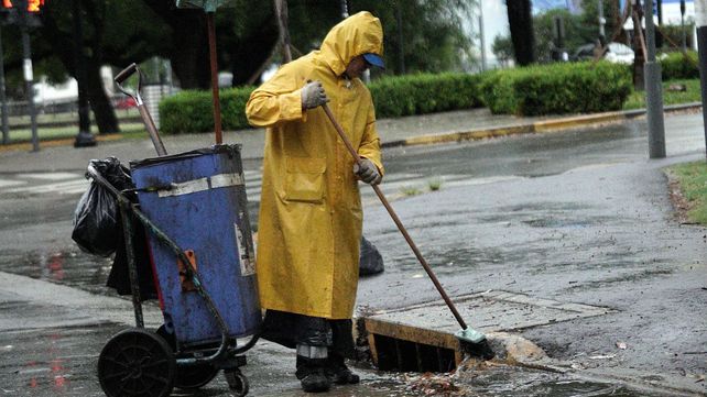 Postales de la lluvia que marcó el pulso en la mañana del sábado rosarino