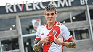 River Plate presentó oficialmente a Nicolás Fonseca.