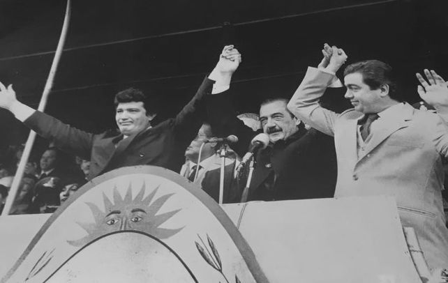 Alfonsín junto a Vernet . Foto: gentileza Concejo Municipal