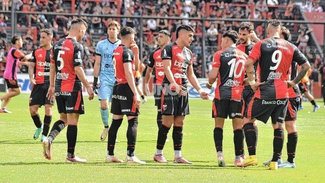 El uno por uno de Colón en el triunfo ante Estudiantes de Buenos Aires.