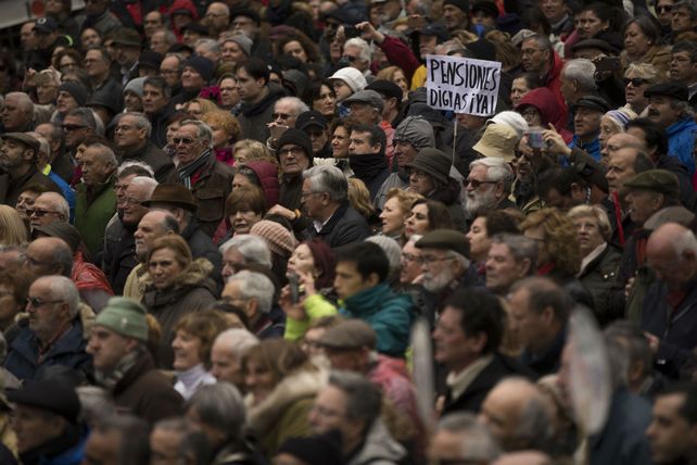 Los jubilados españoles se quejan de que sus magras pensiones no se ajustan al costo de vida.&nbsp;