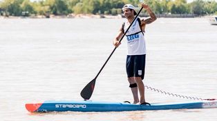 Pancho Giusti llegando a la costa después de mucho esfuerzo.&nbsp;