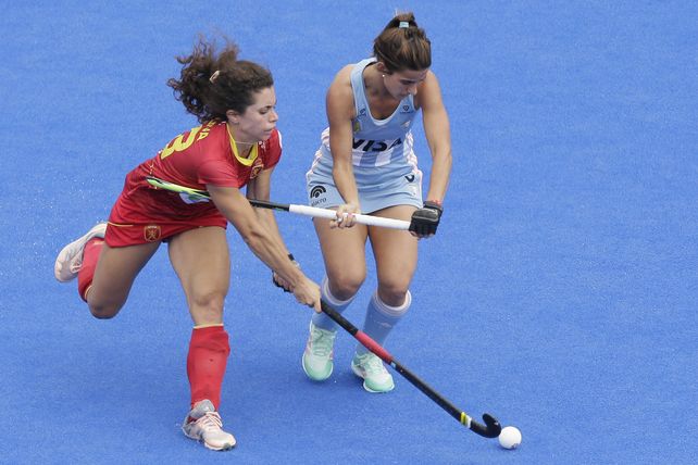Las Leonas golearon a España en el primer partido del Mundial de Hockey