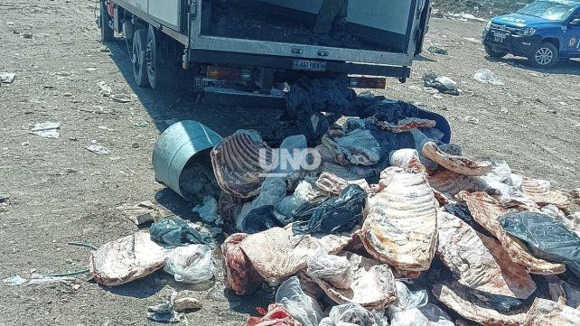 Más de 2.500 kilos de carne en mal estado fue decomisada en el norte de la ciudad. Más de 2.500 kilos de carne en mal estado fue decomisada en el norte de la ciudad.