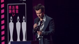 El ex One Direction se adueñó de las categorías álbum del año por “Harry´s House”, canción del año por “As It Was” y mejor actuación de pop/R&B, además de artista del año.