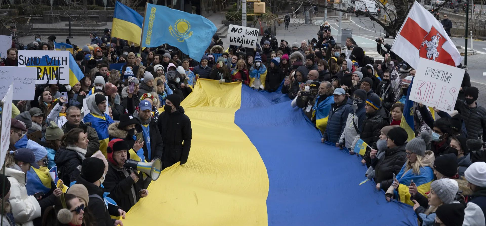 Neoyorquinos protestan contra Vladimir Putin y su decisión de invadir Ucrania cerca de la sede de la ONU. Fotografía: Taidgh Barron/Zuma Press Wire/Rex/Shutterstock