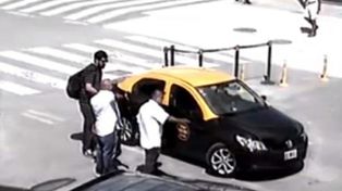 Cae una mafia que cobraba peaje a los taxistas en Ezeiza