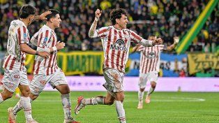 Instituto derrotó a Defensa y Justicia y es el primer clasificado a los playoffs