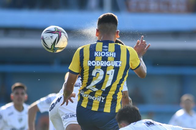 Central jugó pésimo y Quilmes lo eliminó en los penales