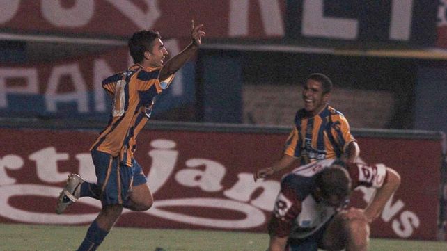 Hace 20 años. Pablo Vitti la rompió ante San Lorenzo y marcó dos goles en la victoria ante San Lorenzo.