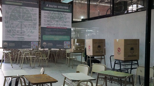 La participación más baja desde el regreso de la democracia: 55
